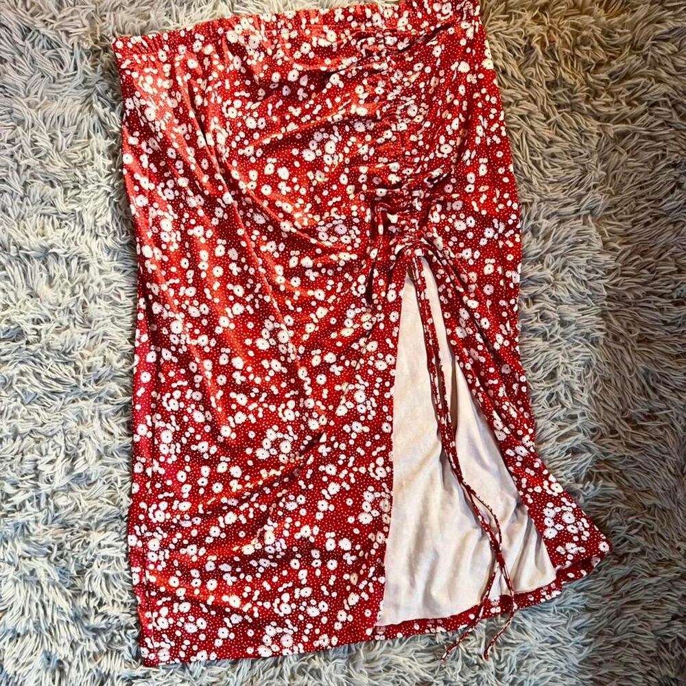 Red White Floral Witchy Bohemian Hippie Laggenlook Midi Scrunch High Slit Skirt